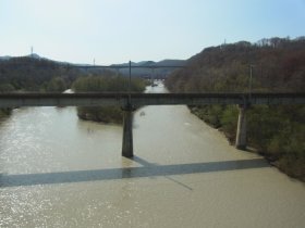 橋とダム