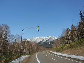 三国峠への道